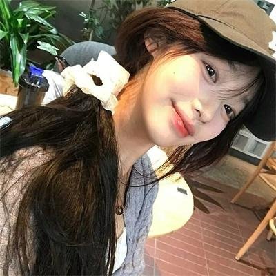 陪她一会儿